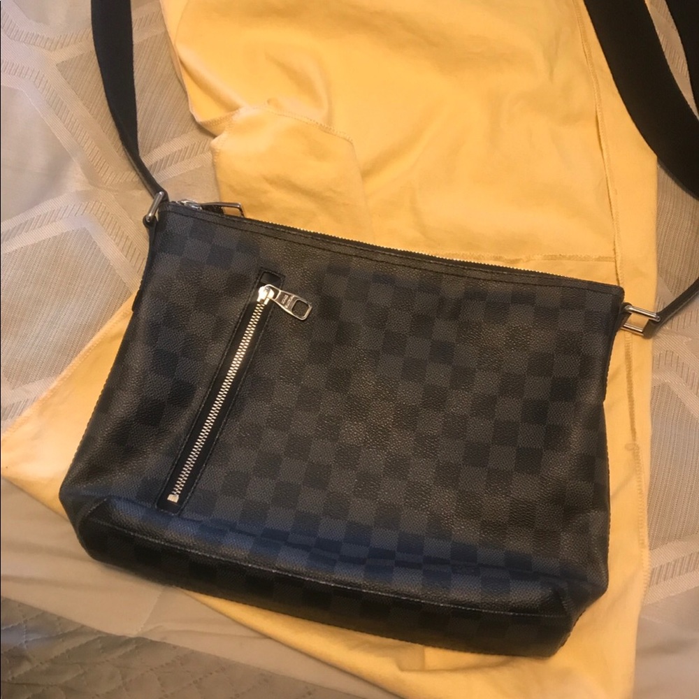 Louis Vuitton Mick Damier Graphite messenger bag